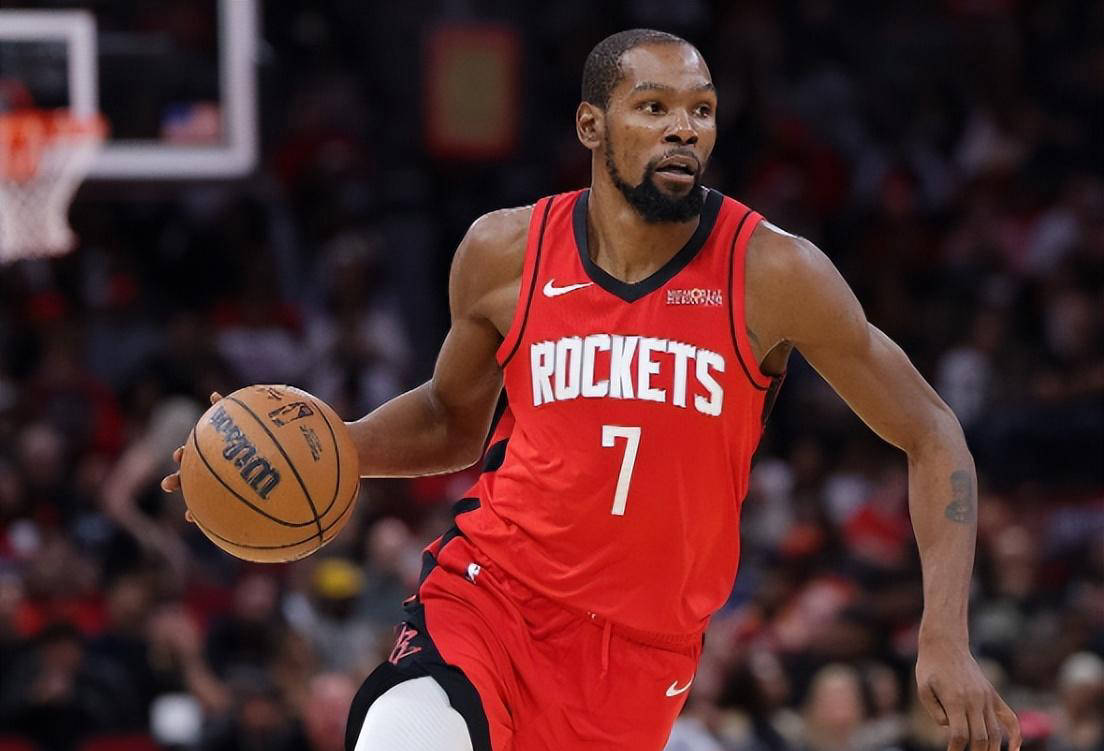 九游娱乐APP-关键时刻孟菲斯灰熊备战NBA季后赛杜兰特在加拿大队比赛中回归赛场，现场解说直呼：赛前广州队调整名单以备NBA季后赛