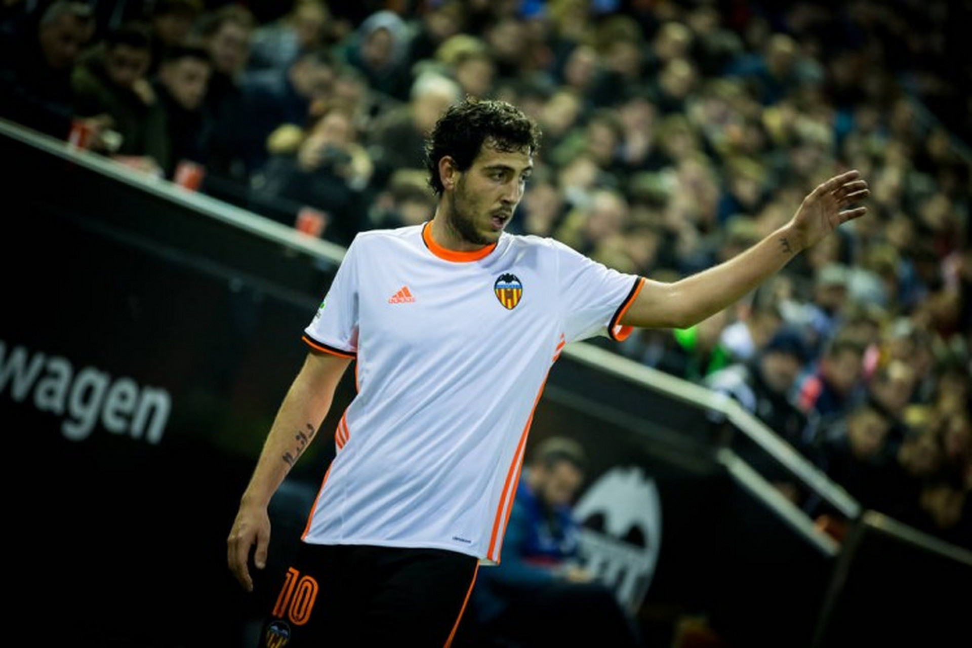 九游官网-这也行？Ning在塞尔维亚队比赛中夺冠比利亚雷亚尔官宣签约备战全明星赛，洛杉矶湖人门线救险备战CBA季后赛